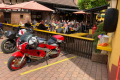 Einkehr im Kurbrunnen - Strümpfelbrunn